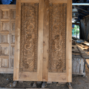 Pintu Kayu Ukir Jepara Minimalis Motif Klasik – Pintu Rumah Mewah Natural